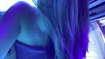 31F Midwest Mom - kisses from the tanning bed this Saturday night!