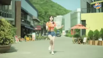 somi bouncing boobs