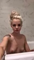 Elsa fingering that perfect butthole from her onlyfans account .