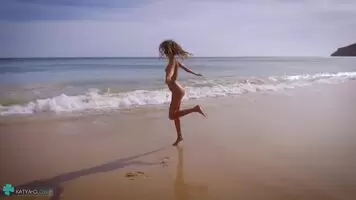 Clover nude integral in the beach 10