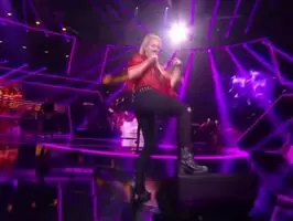 Shakira booty shake