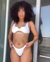 J.Amor 👙🍖
