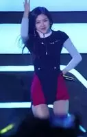 BlackPink - Rosé: Sexy Outfit