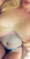 Happy Friday guys 💃🏼 here’s a gif of my boobies