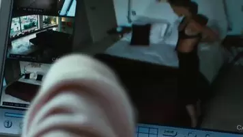Gillian Anderson - Closure